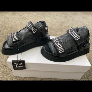 Moschino dad sandals